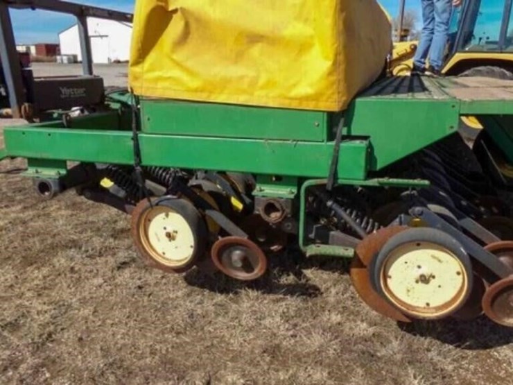john-deere-750-image-14