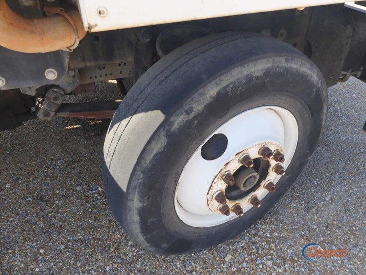 2009-kalmar-4x2-yard-jockey,-s/n-323464-(inoperable---no-title---bill-of-sale-only):-s/a,-bad-engine-image-8