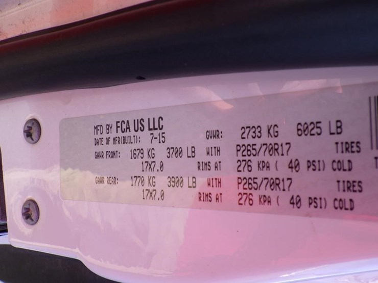 2015-dodge-1500-image-14