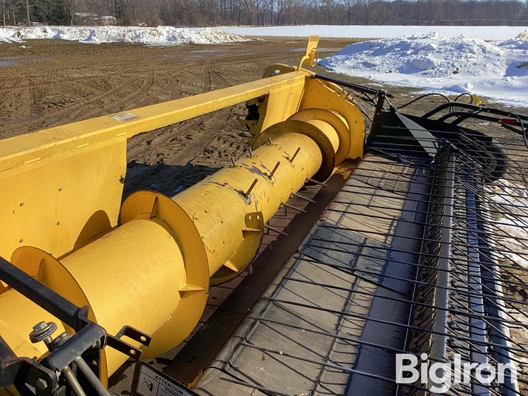 2008-new-holland-76c-image-17