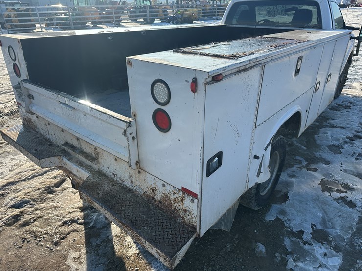 2015-ford-f350-image-18