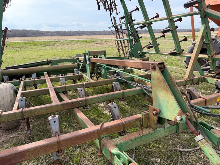 john-deere-40-image-46