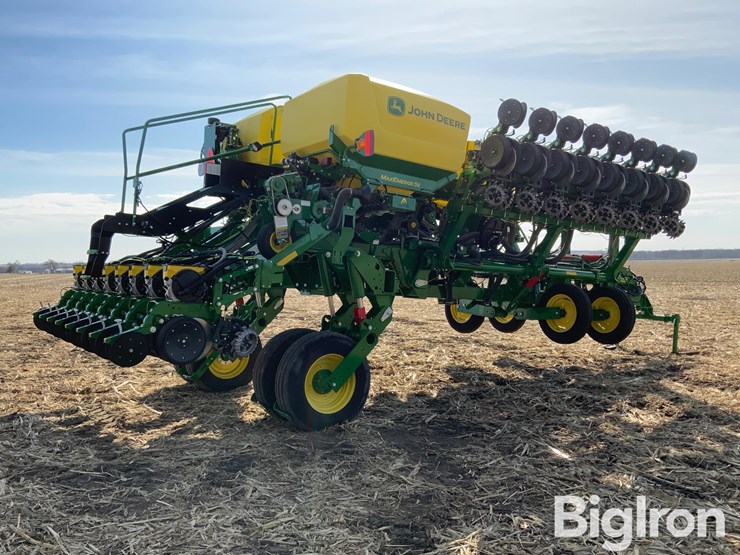 2023-john-deere-1795-image-5