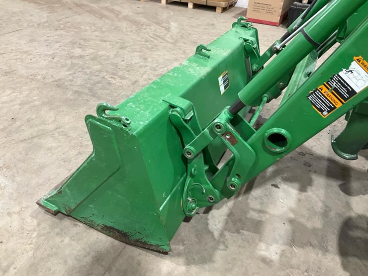 2010-john-deere-3520-image-11