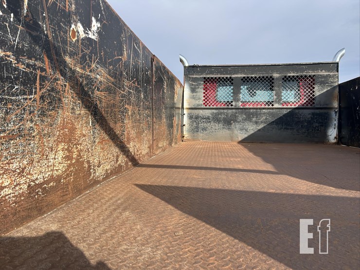 2002-international-4700-image-18