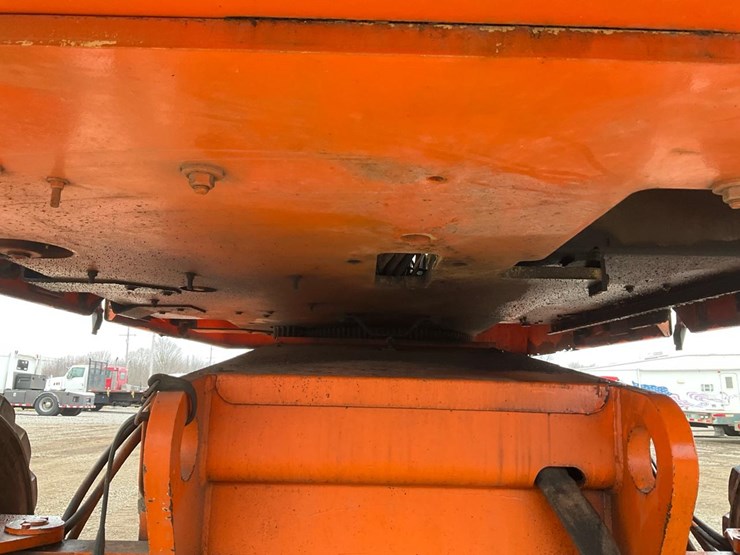 2002-jlg-601s-image-43