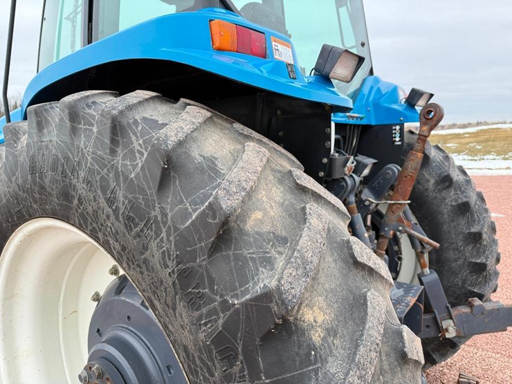 new-holland-8770-image-8