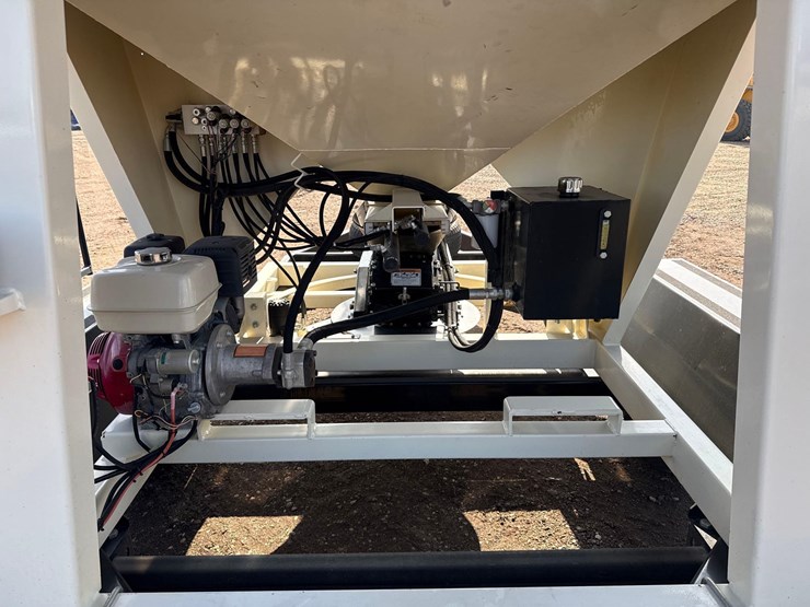 2013-meridian-240-image-14