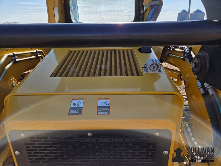 john-deere-325-image-20