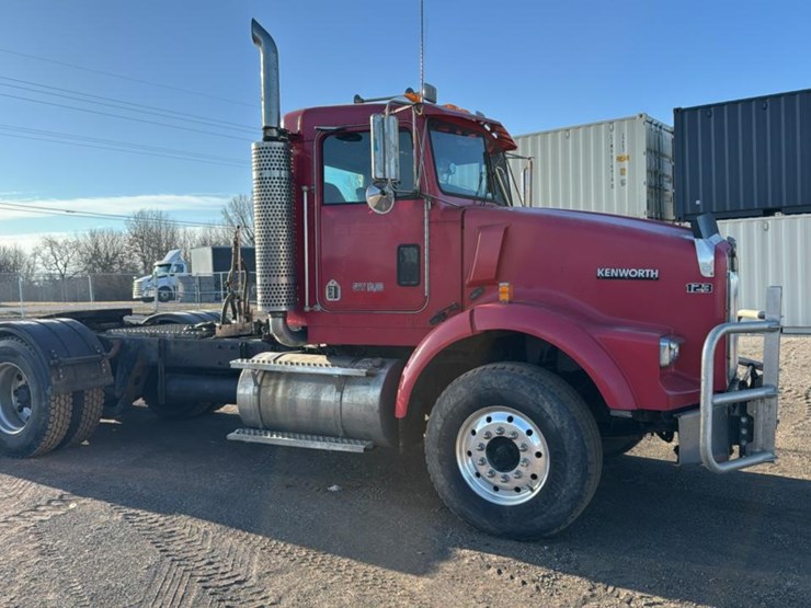 2005-kenworth-t800-image-7