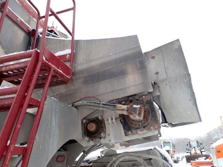 2011-peterbilt-365-image-57