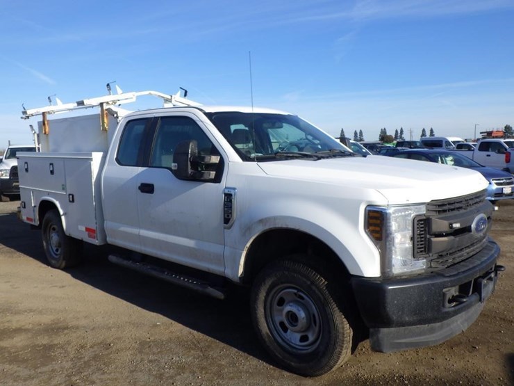 2018-ford-f350-image-2