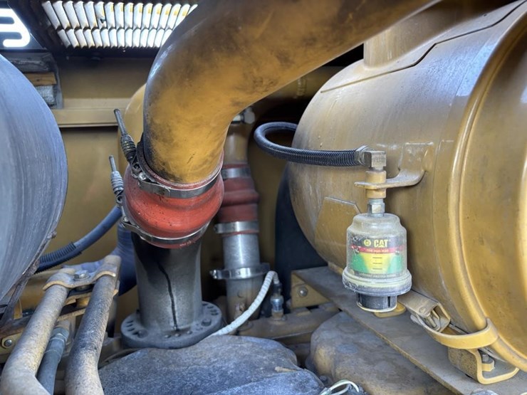 caterpillar-143h-image-63