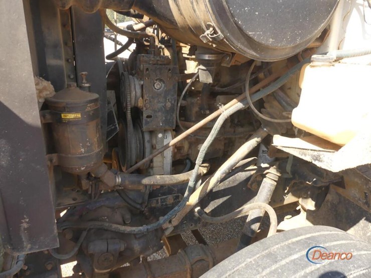 1984-international-s2200-image-7