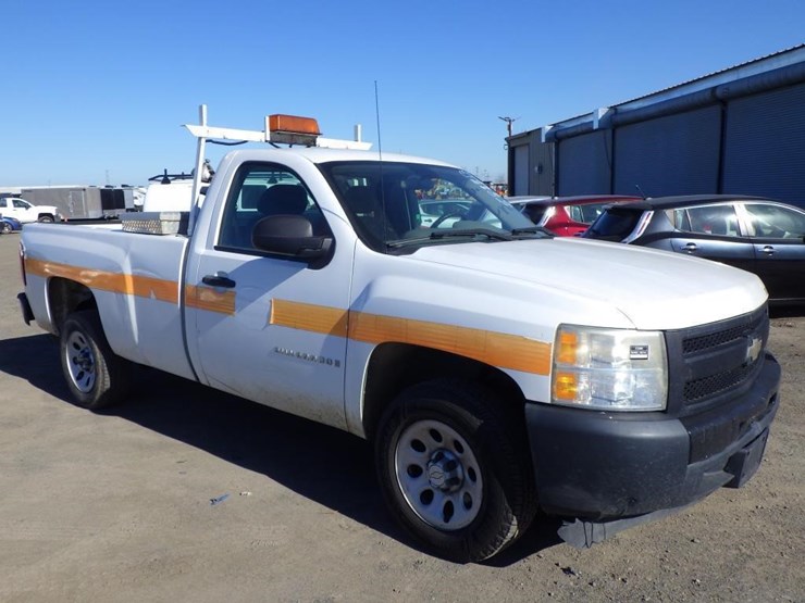 2009-chevrolet-1500-image-2