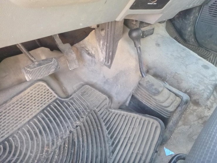 2012-ford-f550-image-12