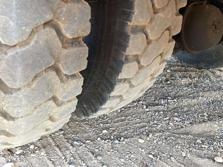 2007-international-durastar-4300-image-23