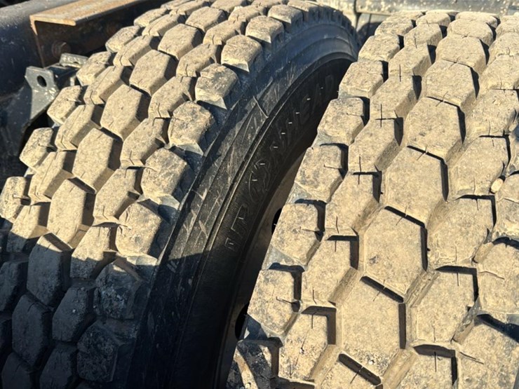 2005-kenworth-t800-image-32