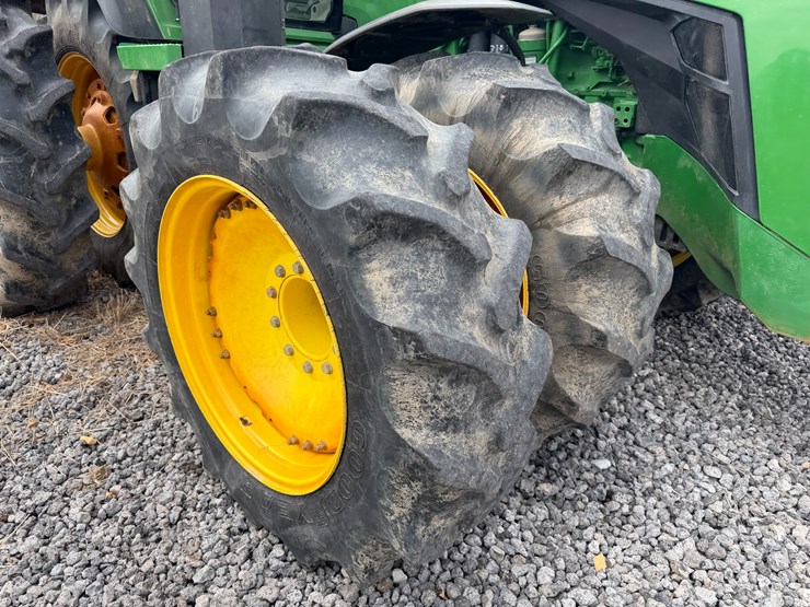 2023-john-deere-8r-310-image-9