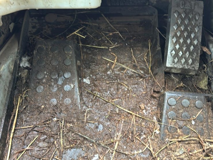 2013-caterpillar-279c-image-44