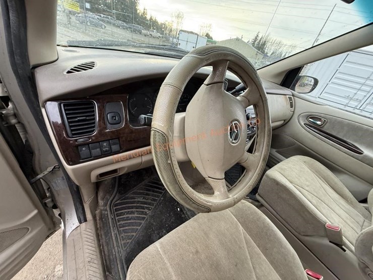 2000-mazda-mpv-image-22