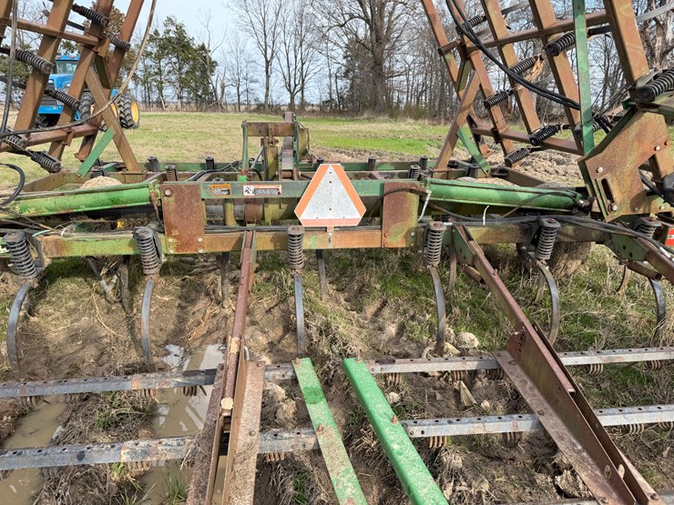 john-deere-38-image-22