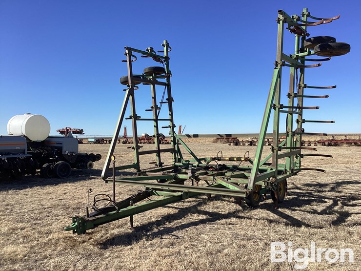 john-deere-1610-image-1