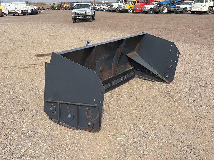 edge-snow-pusher-image-2