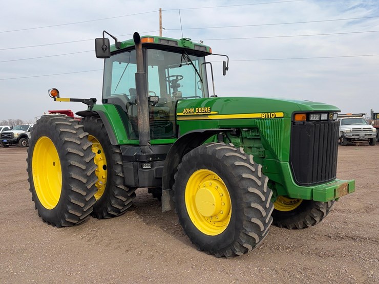 john-deere-8110-image-2