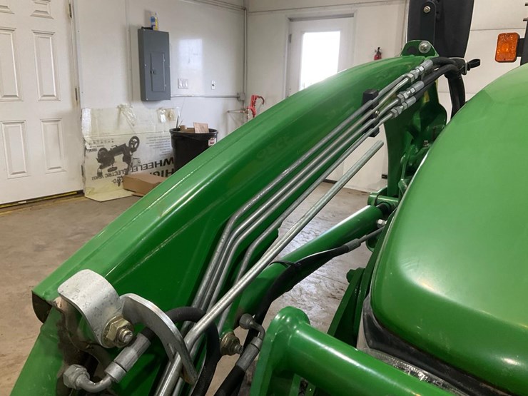 2010-john-deere-3520-image-14