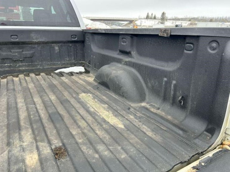 2018-chevrolet-silverado-2500hd-image-57