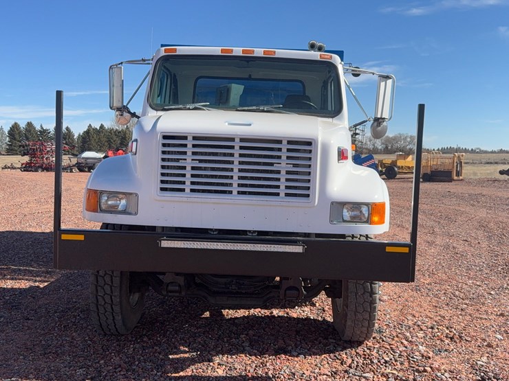 1995-international-8100-image-2