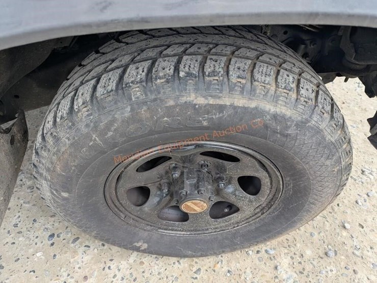 1990-nissan-pathfinder-image-17