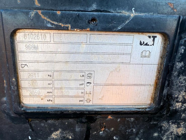 caterpillar-120-image-18