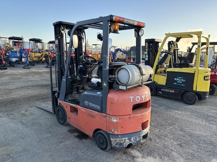 2004-toyota-7fgcu15-image-4