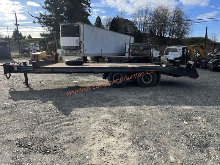 1985-international-22'-t/a-flatbed-utility-trailer-image-2