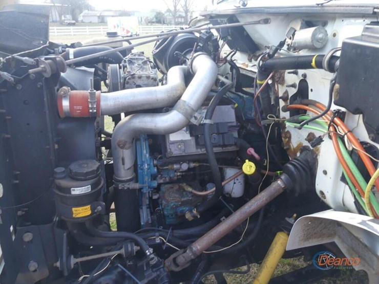 2000-international-4700-image-7