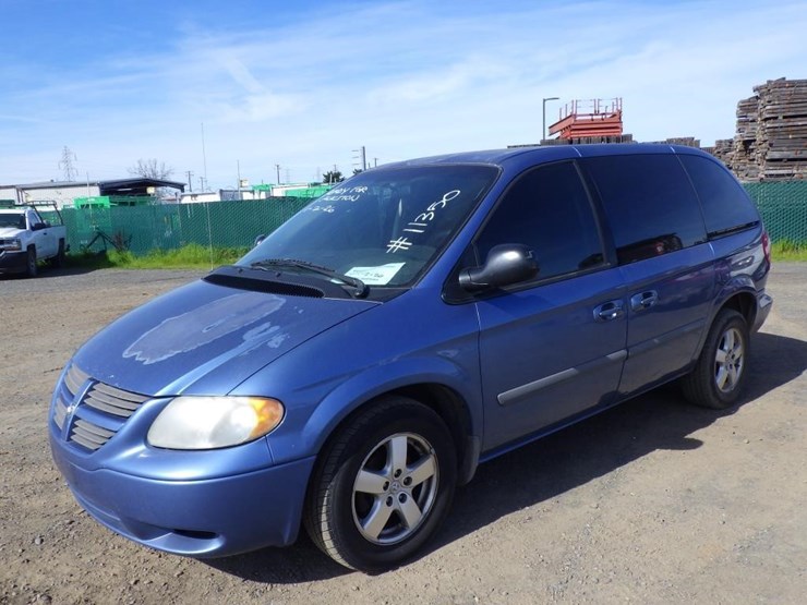 2007-dodge-grand-caravan-image-1
