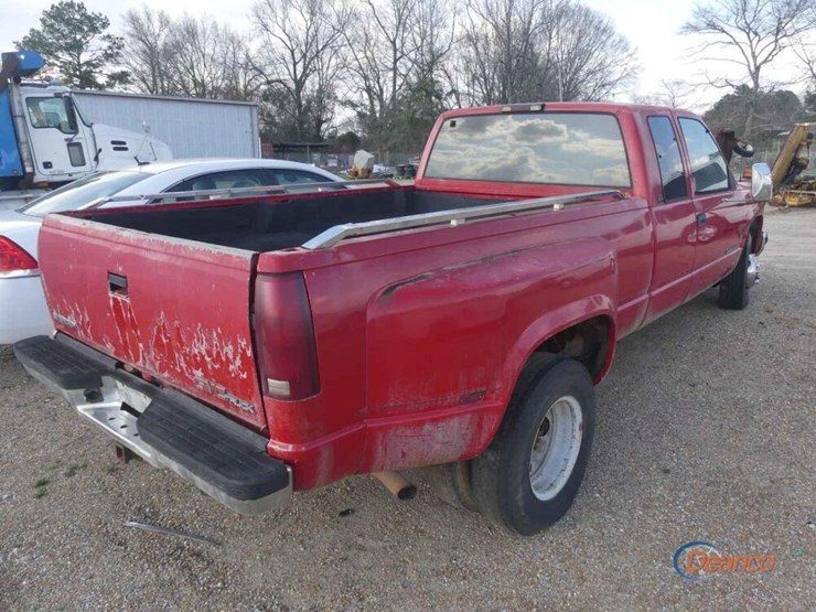 1997-gmc-3500-image-2