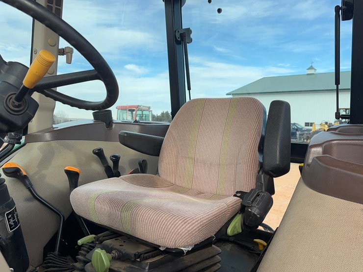 2009-john-deere-5083e-image-17
