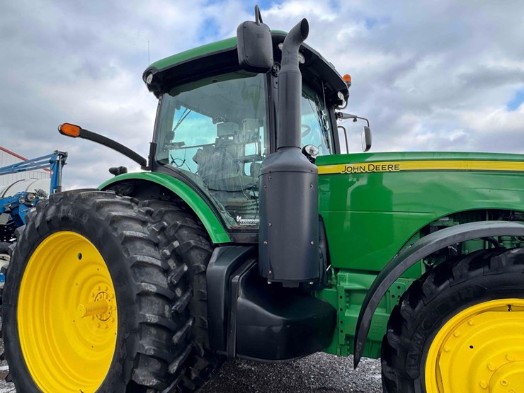 2013-john-deere-8235r-image-20