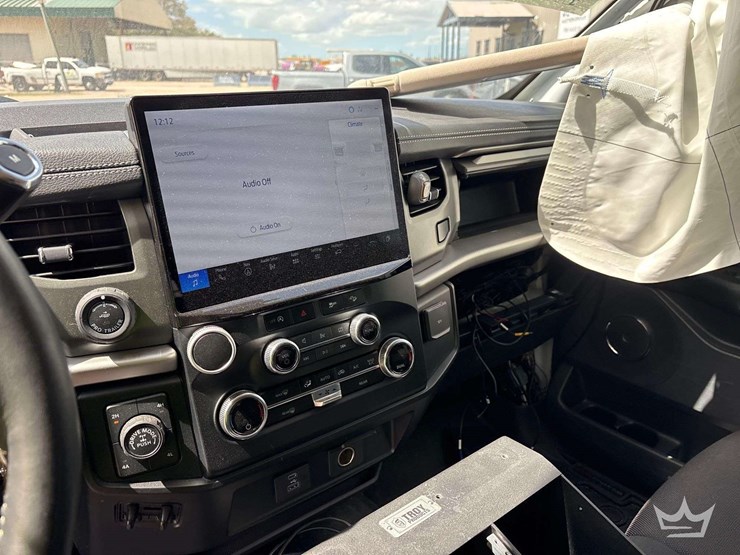 2024-ford-expedition-image-15