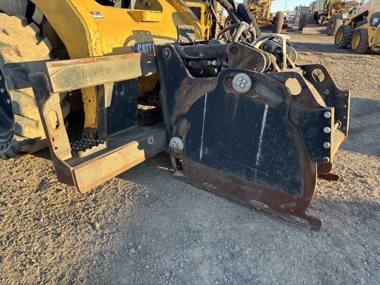 caterpillar-262c2-image-10