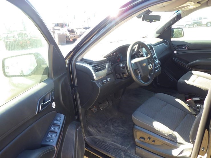 2020-chevrolet-tahoe-image-5