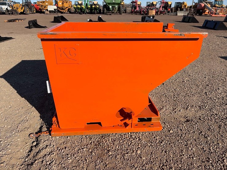 self-dumping-hopper-with-fork-pockets-image-3