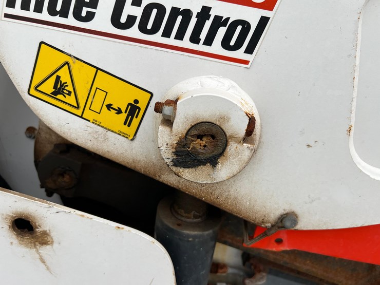 2021-bobcat-s66-image-25