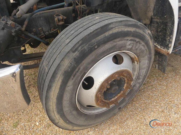 2006-ford-f650-image-17