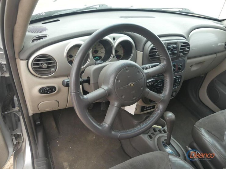 2001-chrysler-pt-cruiser-image-7