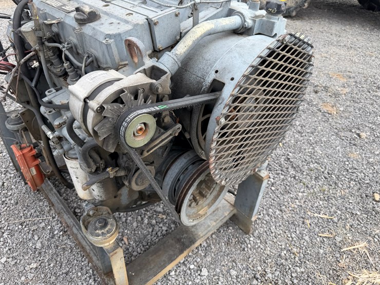 #40991-•-deutz-bf4m1012-4-cyl-power-unit-image-7