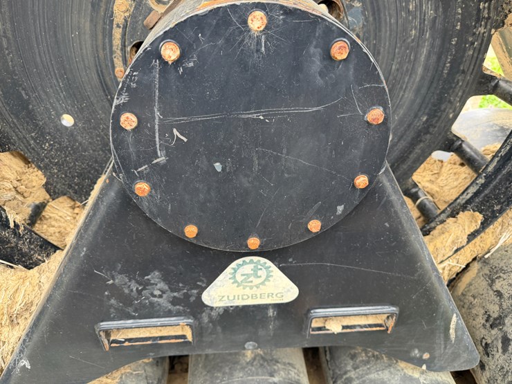 #41005-•-2022-zuidberg-36"-combine-tracks-image-13